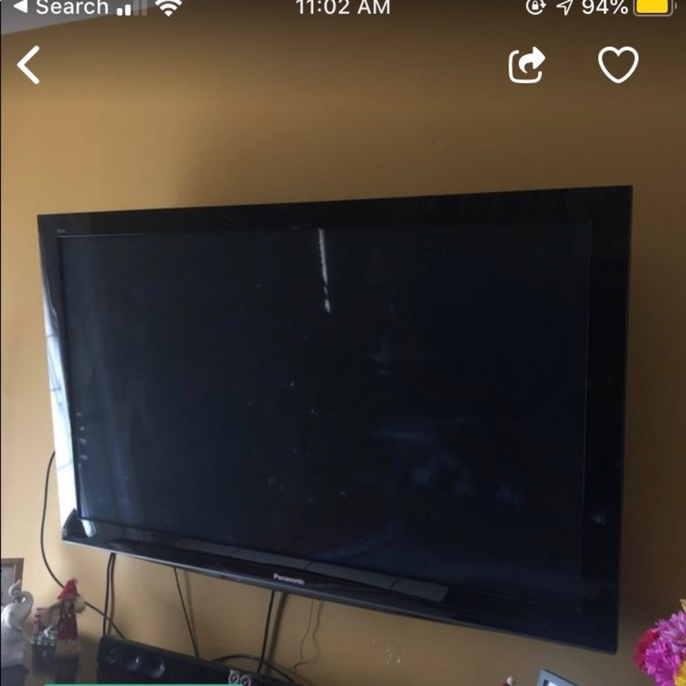 I am selling 55 inch plasma HD TV.